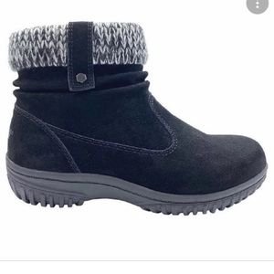 Khombu Black All Weather Ankle Boots Size 8